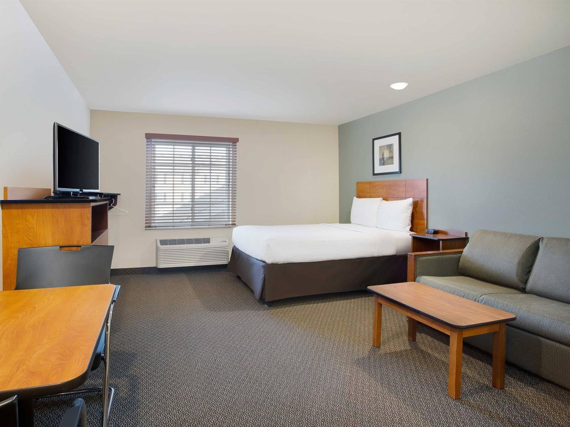 Woodspring Suites Columbus North I-270 Exterior photo