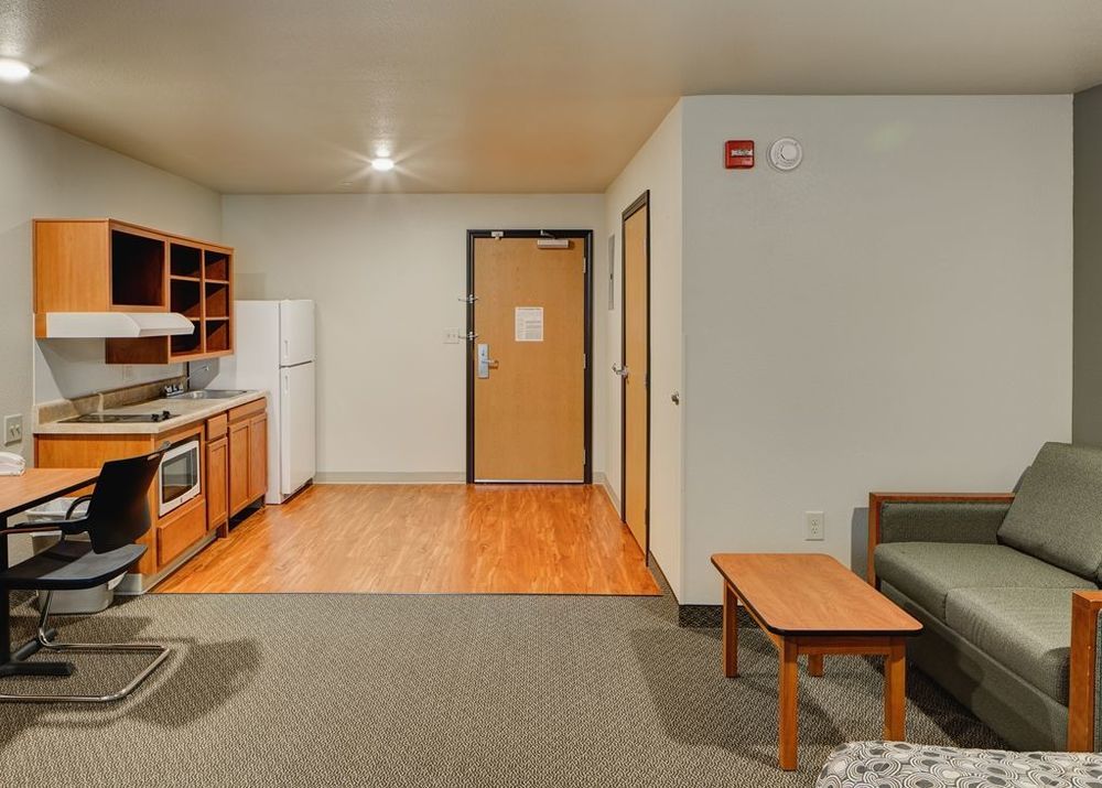 Woodspring Suites Columbus North I-270 Room photo