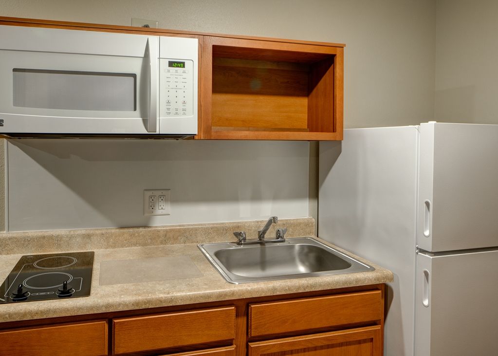 Woodspring Suites Columbus North I-270 Room photo